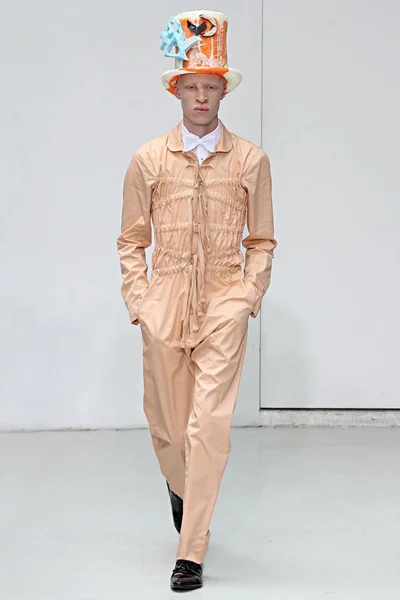 Look 23